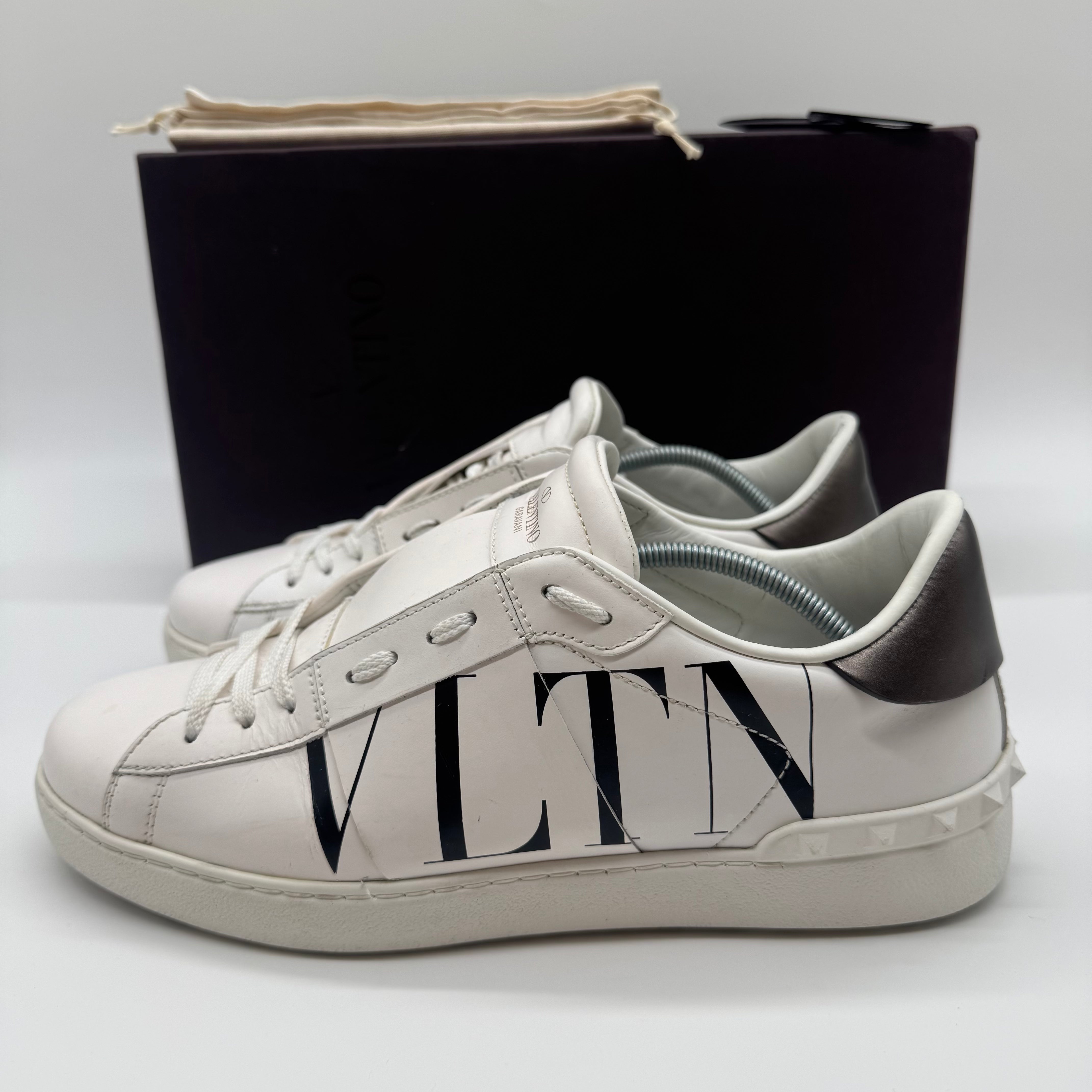 VALENTINO SNEAKERS