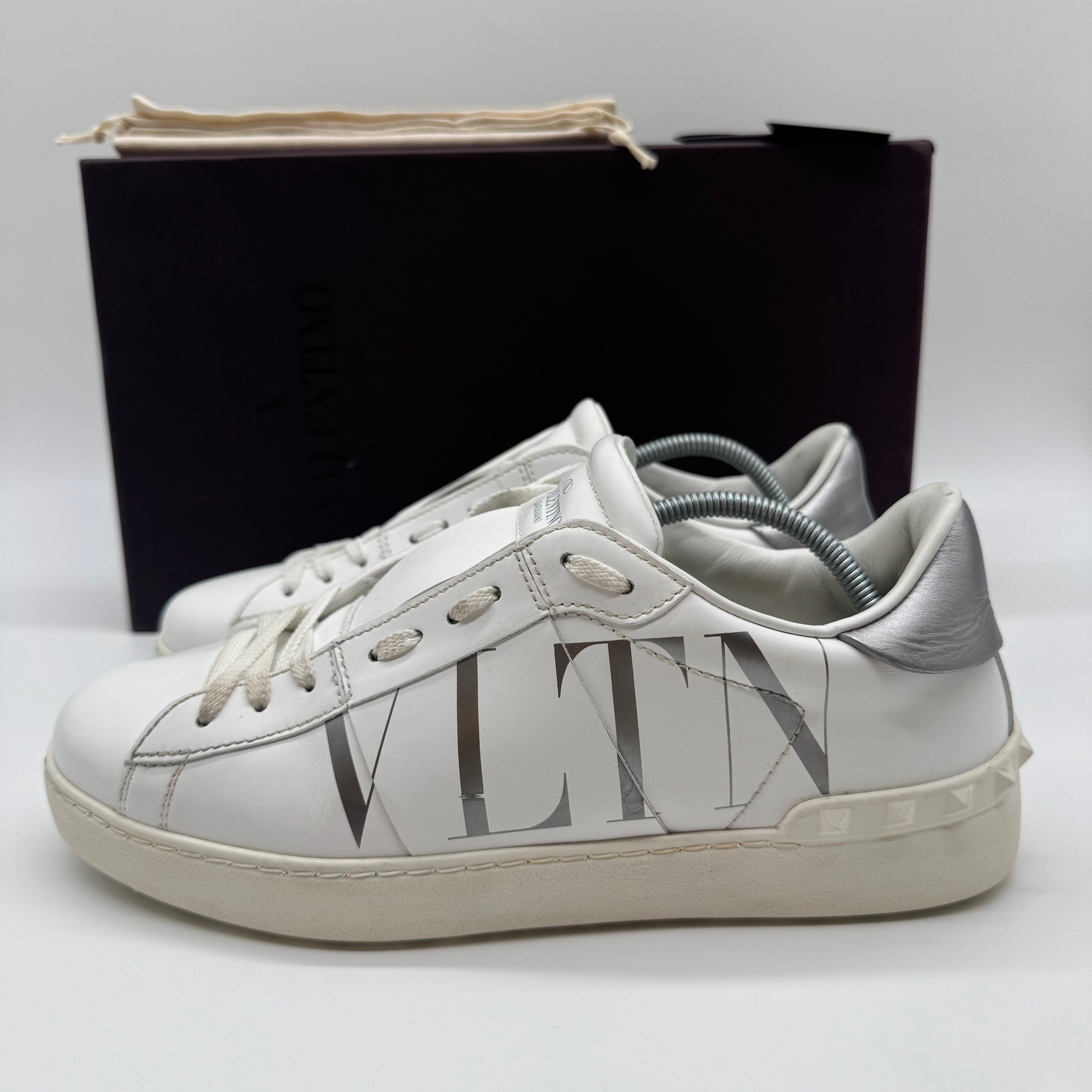 VALENTINO SNEAKERS
