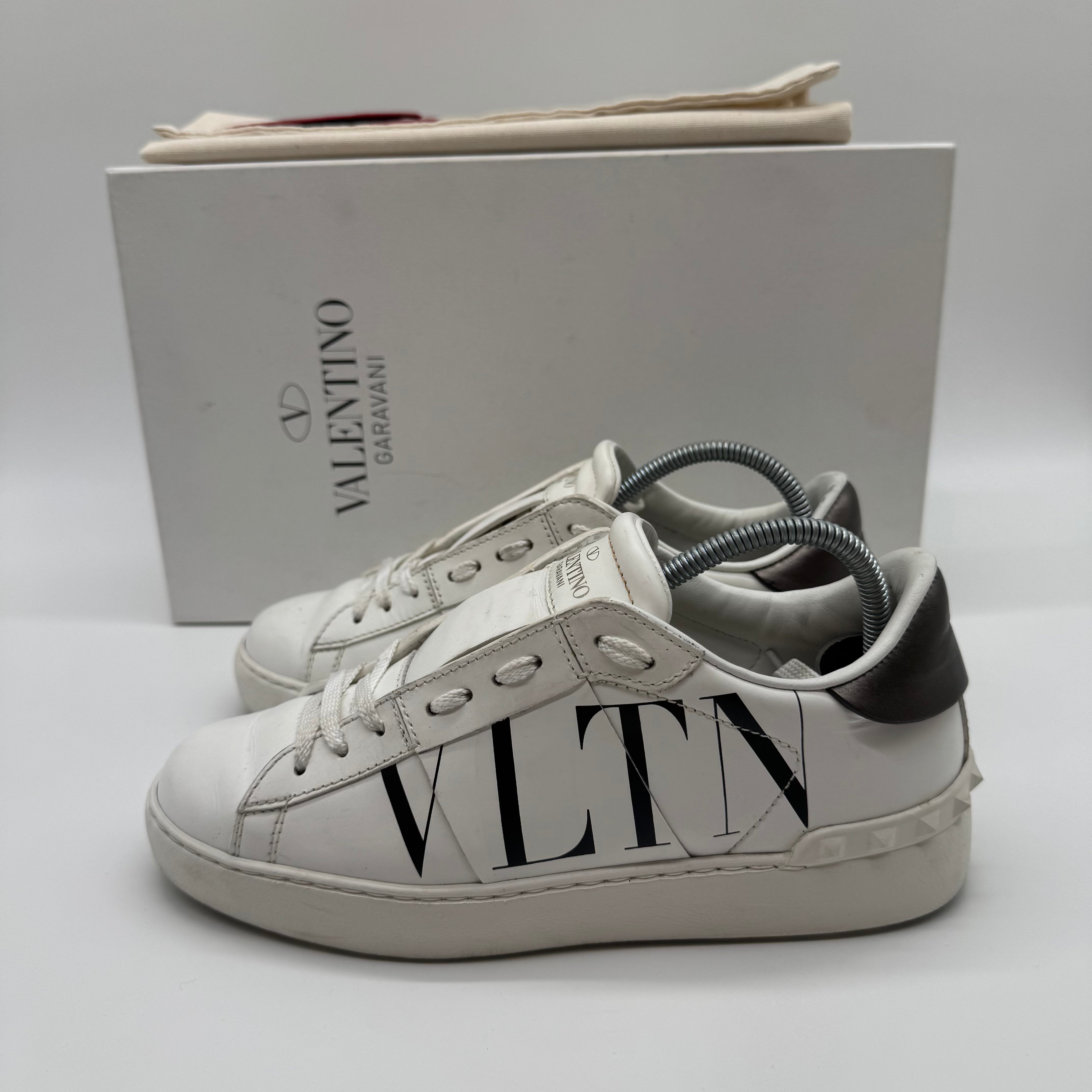 VALENTINO SNEAKERS