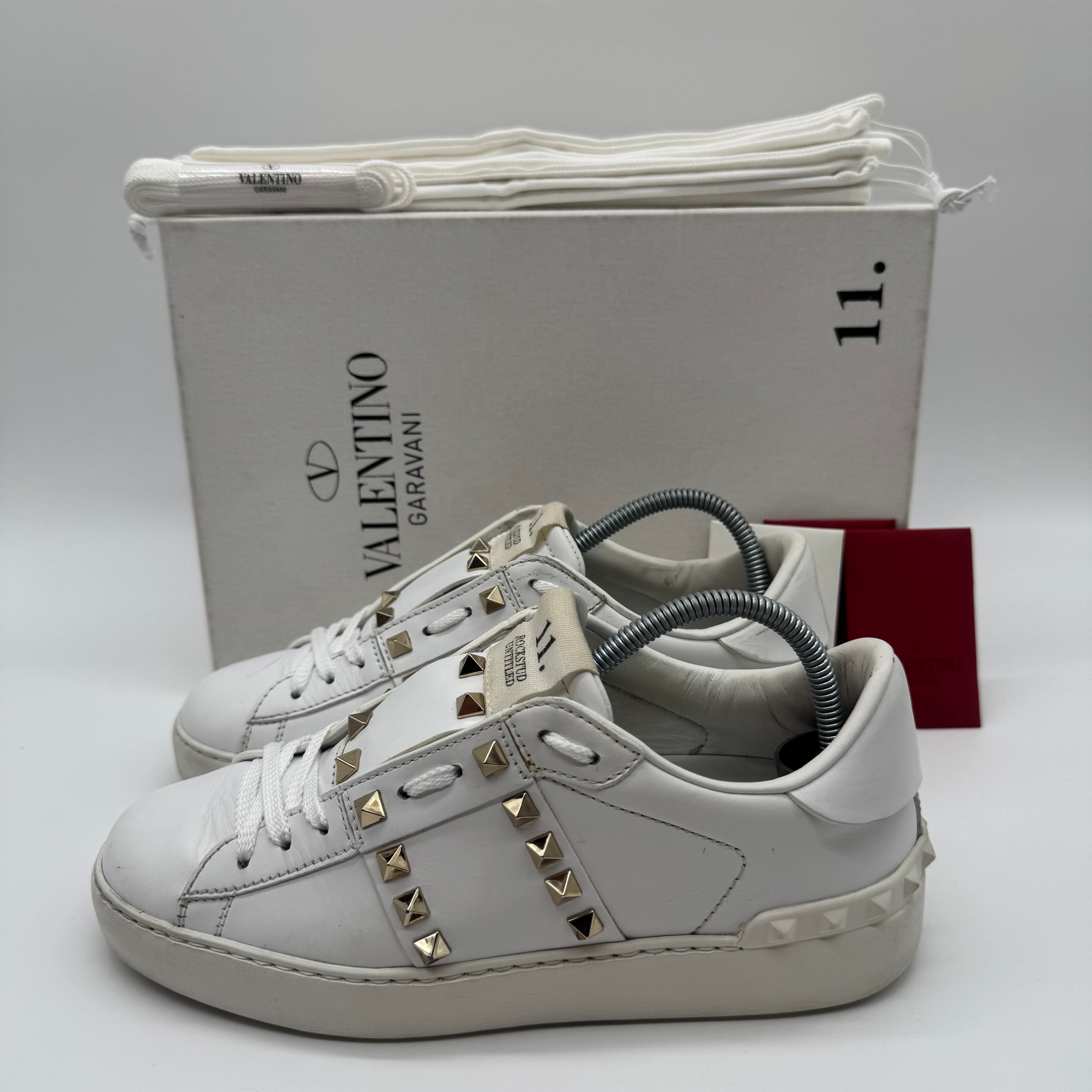 VALENTINO ROCKSTUD