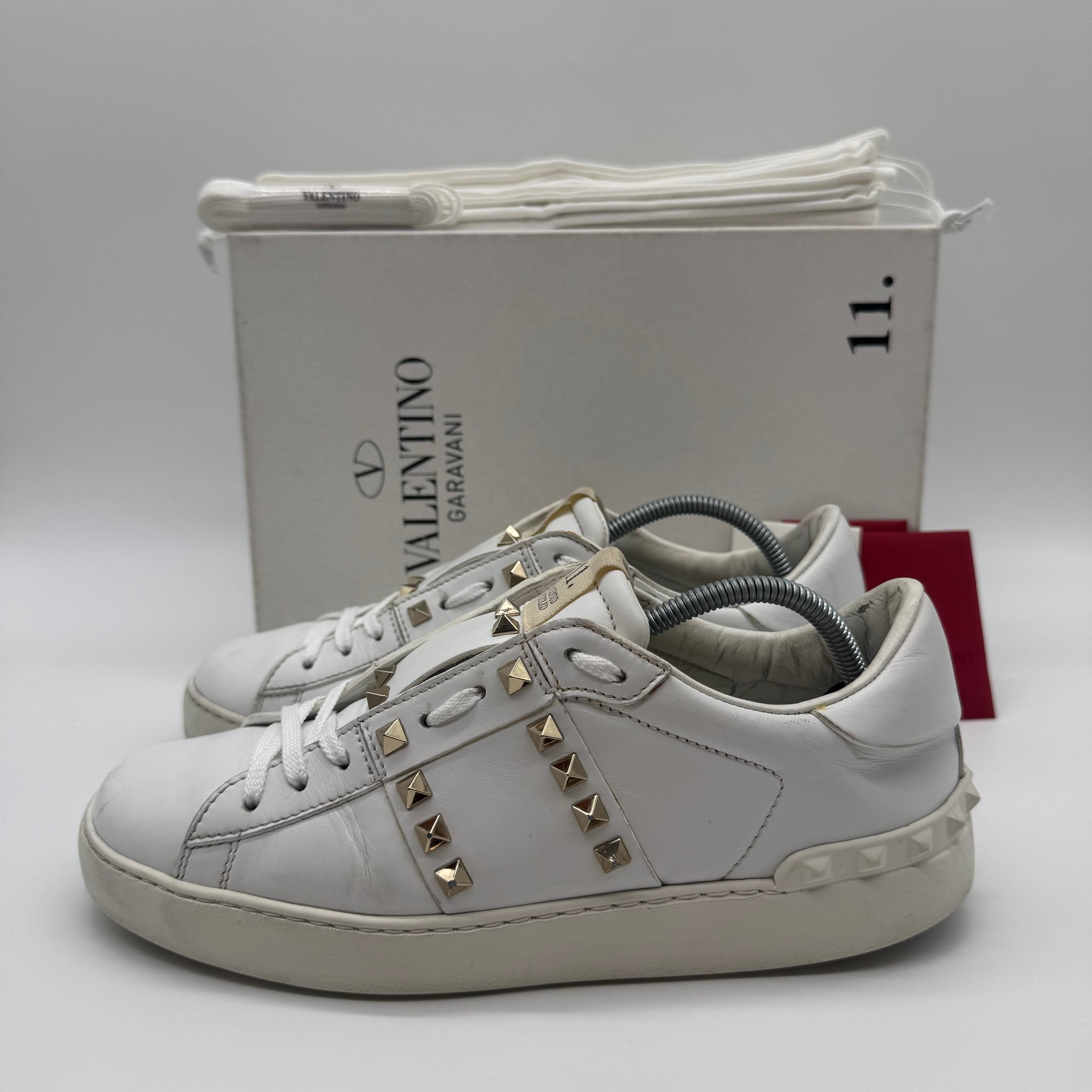 VALENTINO ROCKSTUD