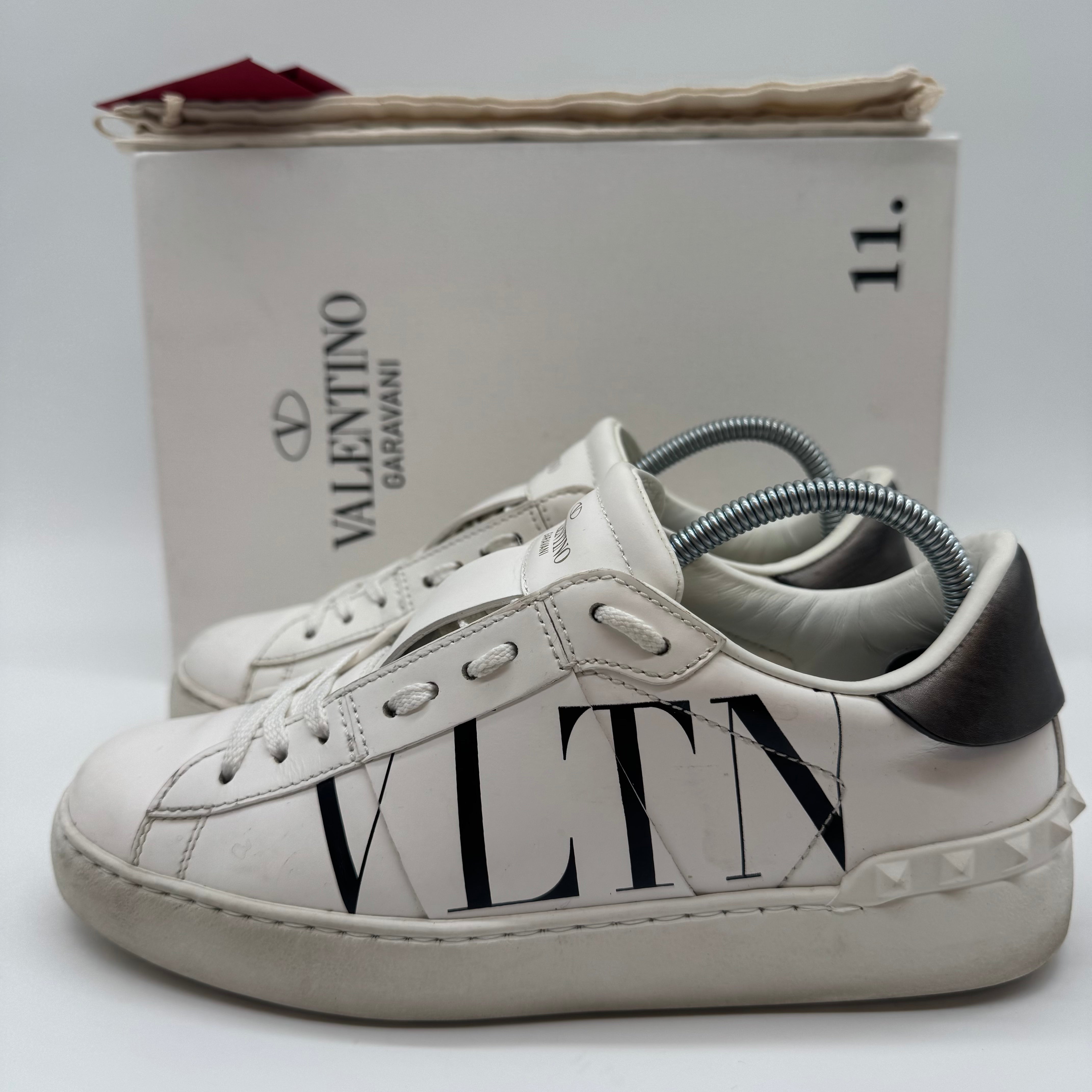 VALENTINO SNEAKERS