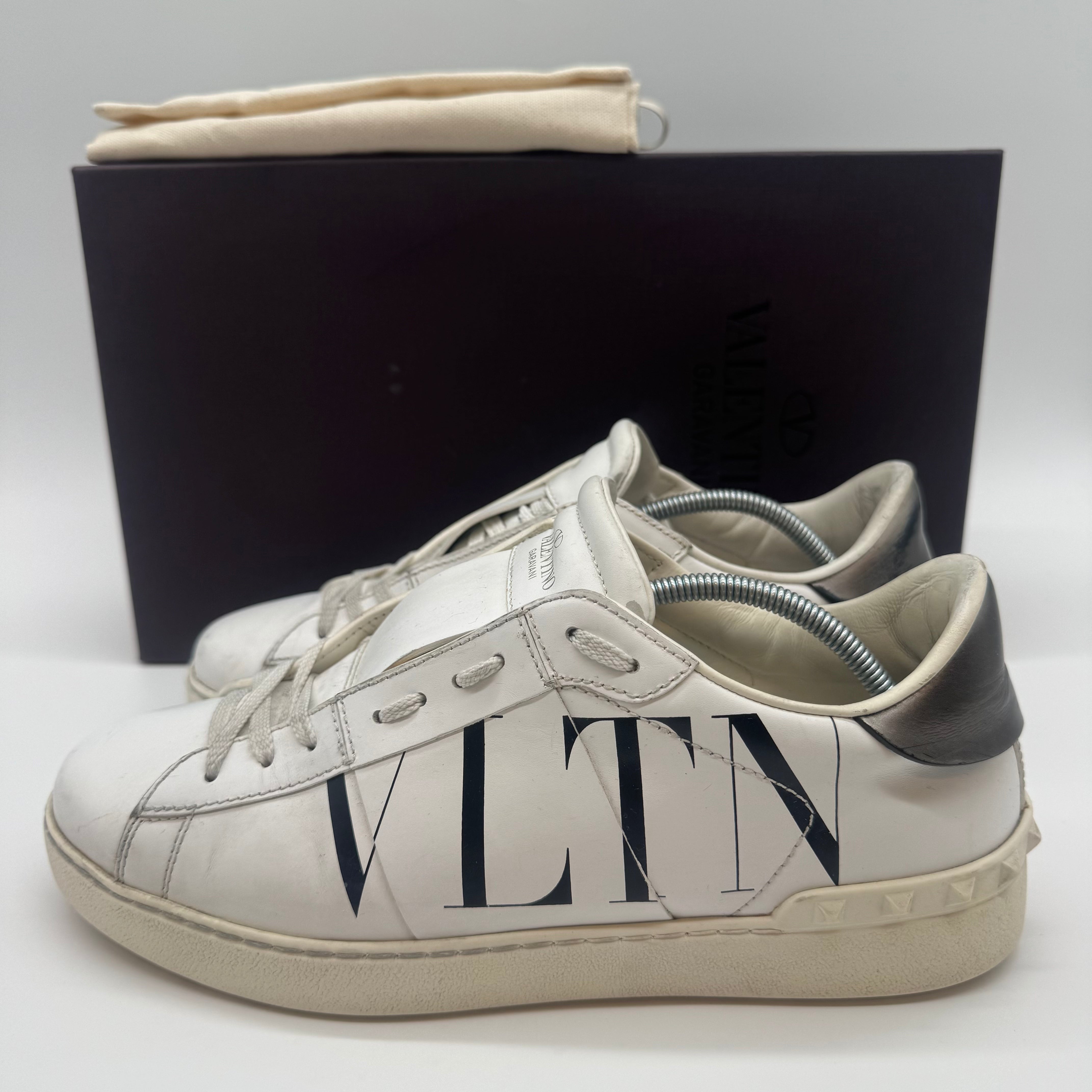 VALENTINO SNEAKERS