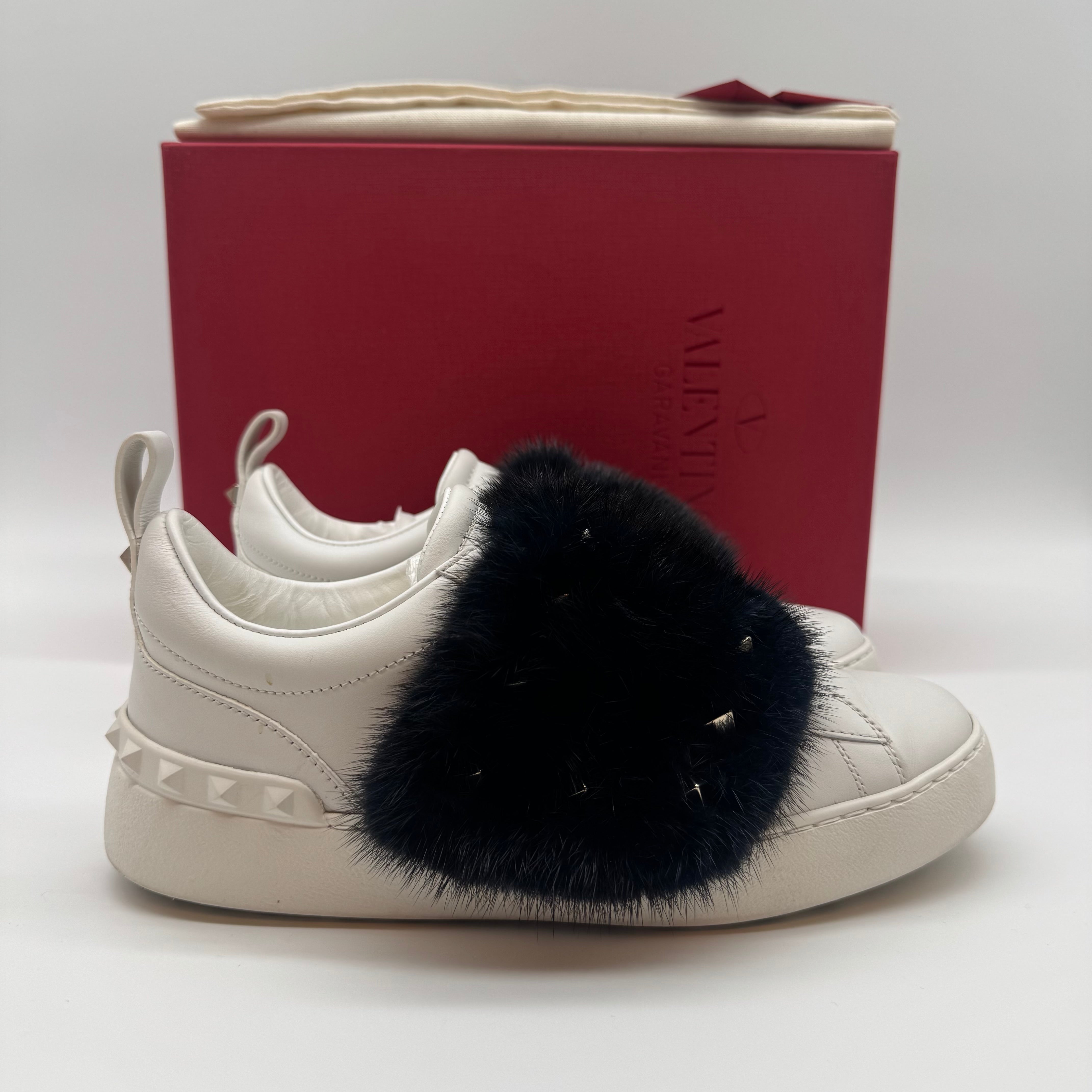 VALENTINO ROCKSTUD MINK
