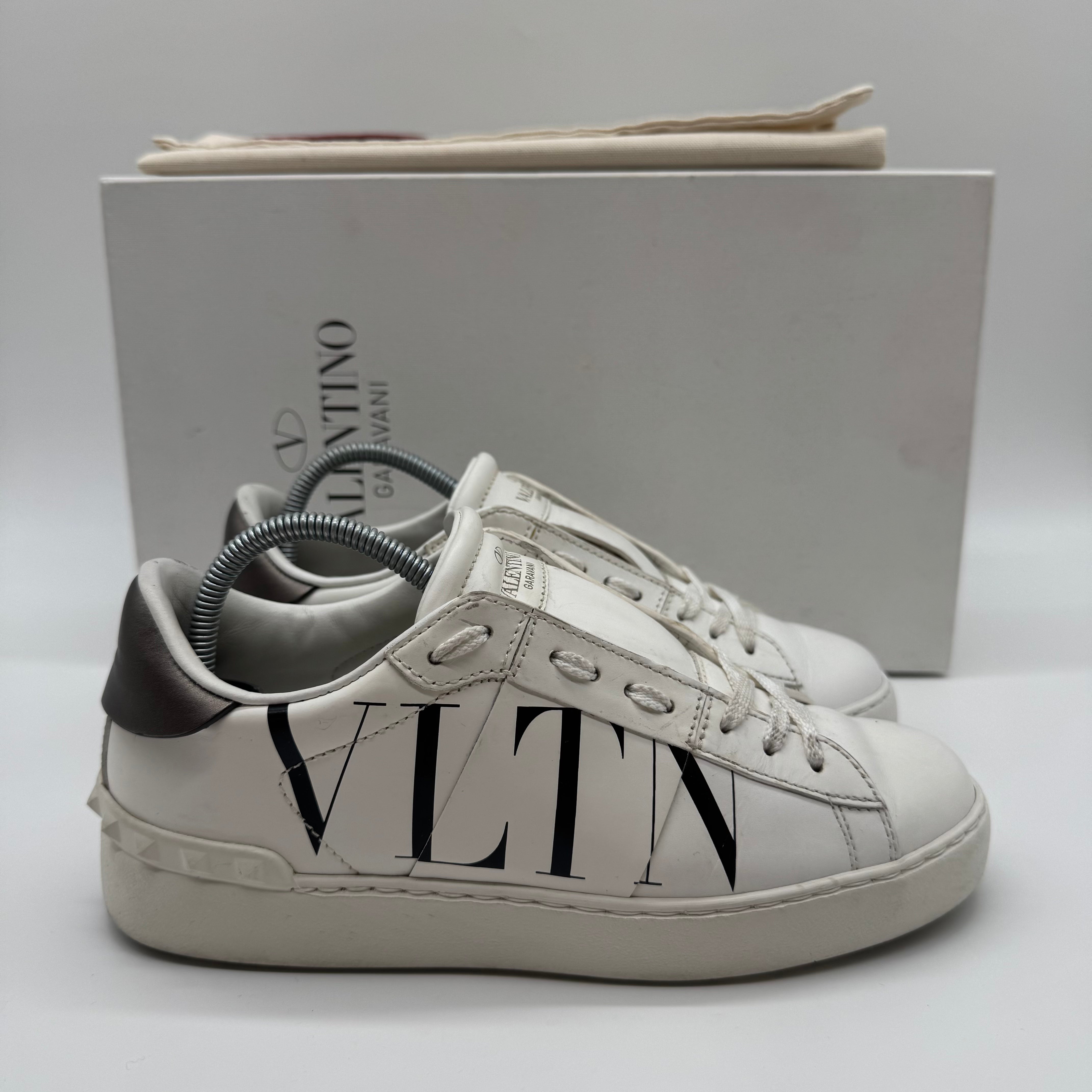 VALENTINO SNEAKERS