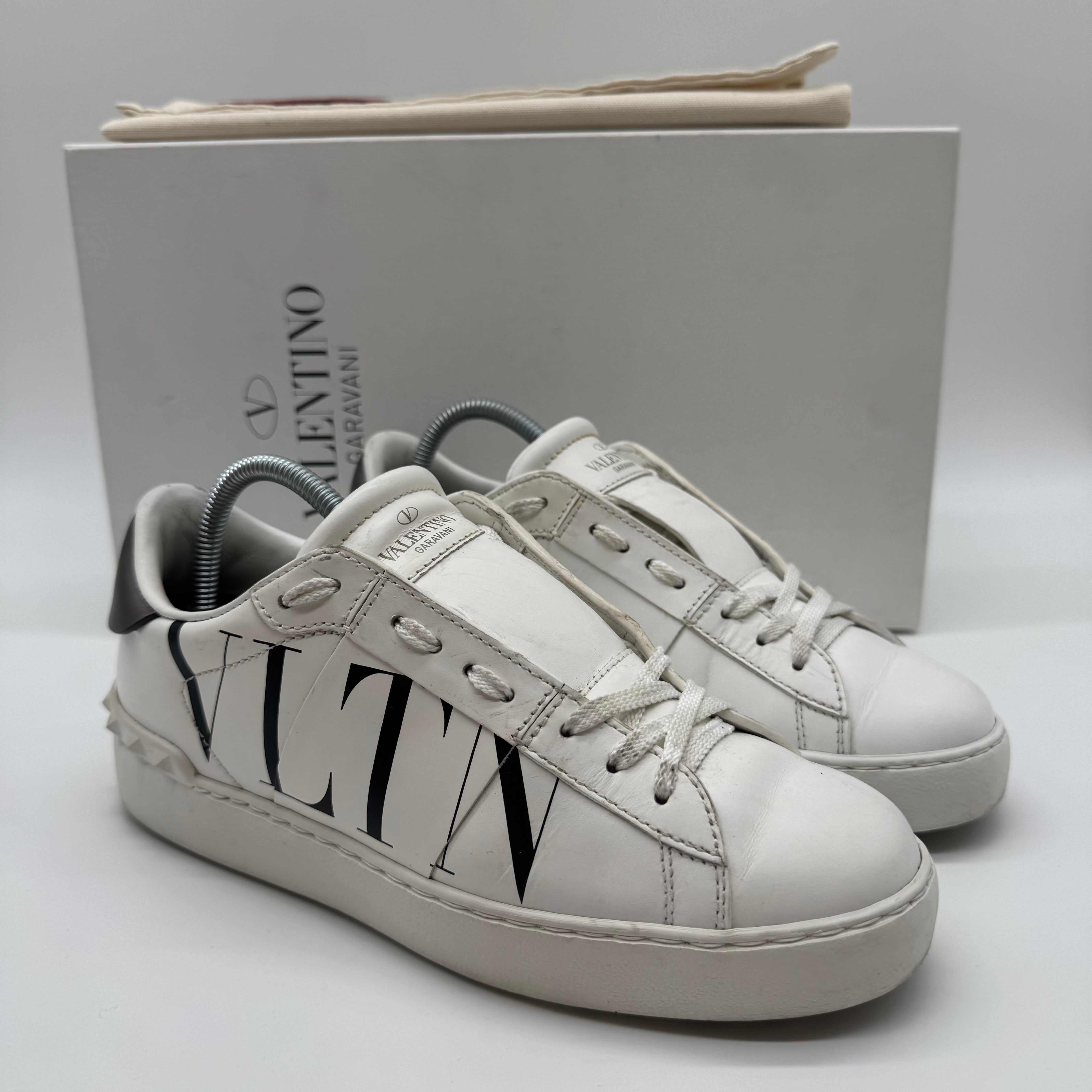 VALENTINO SNEAKERS