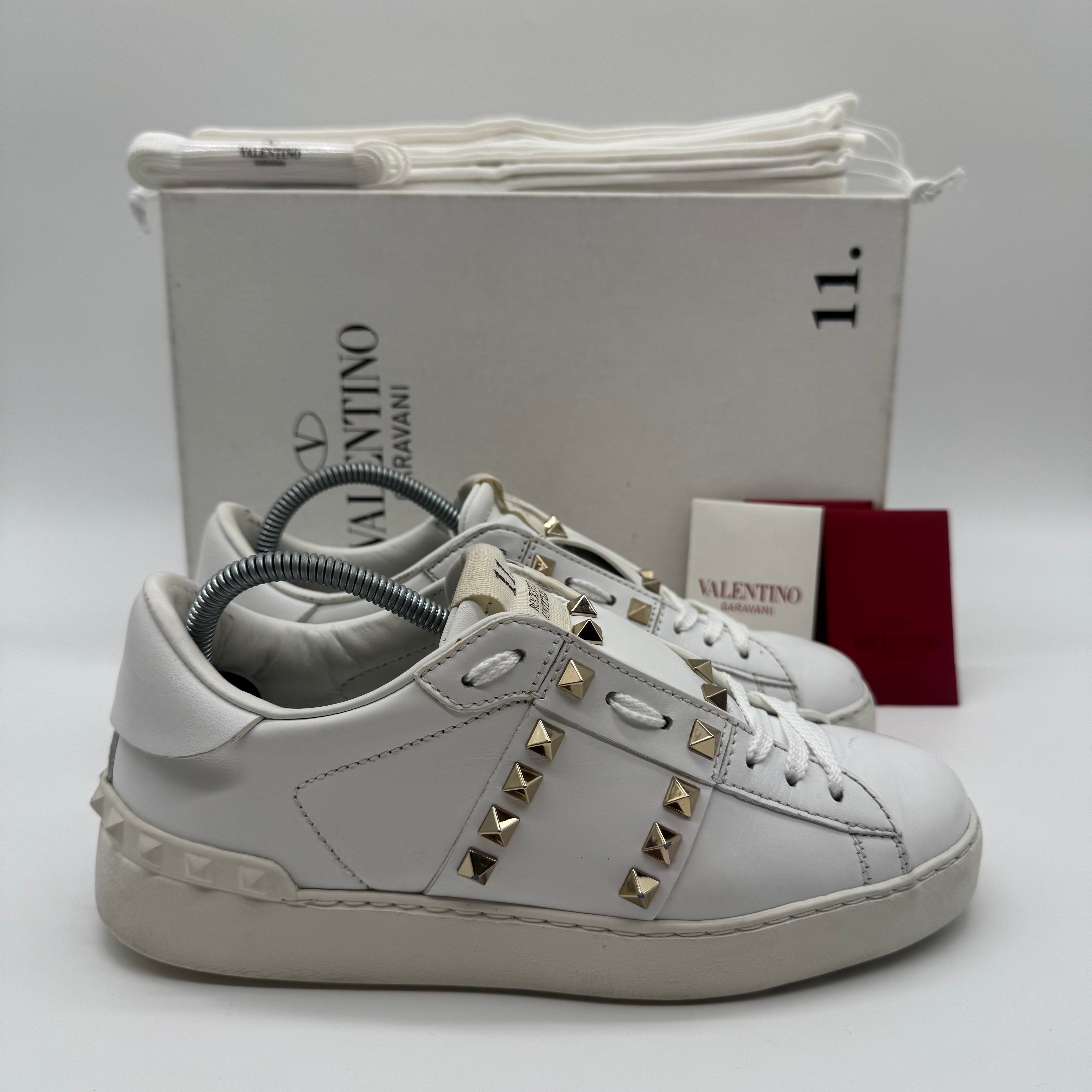 VALENTINO ROCKSTUD