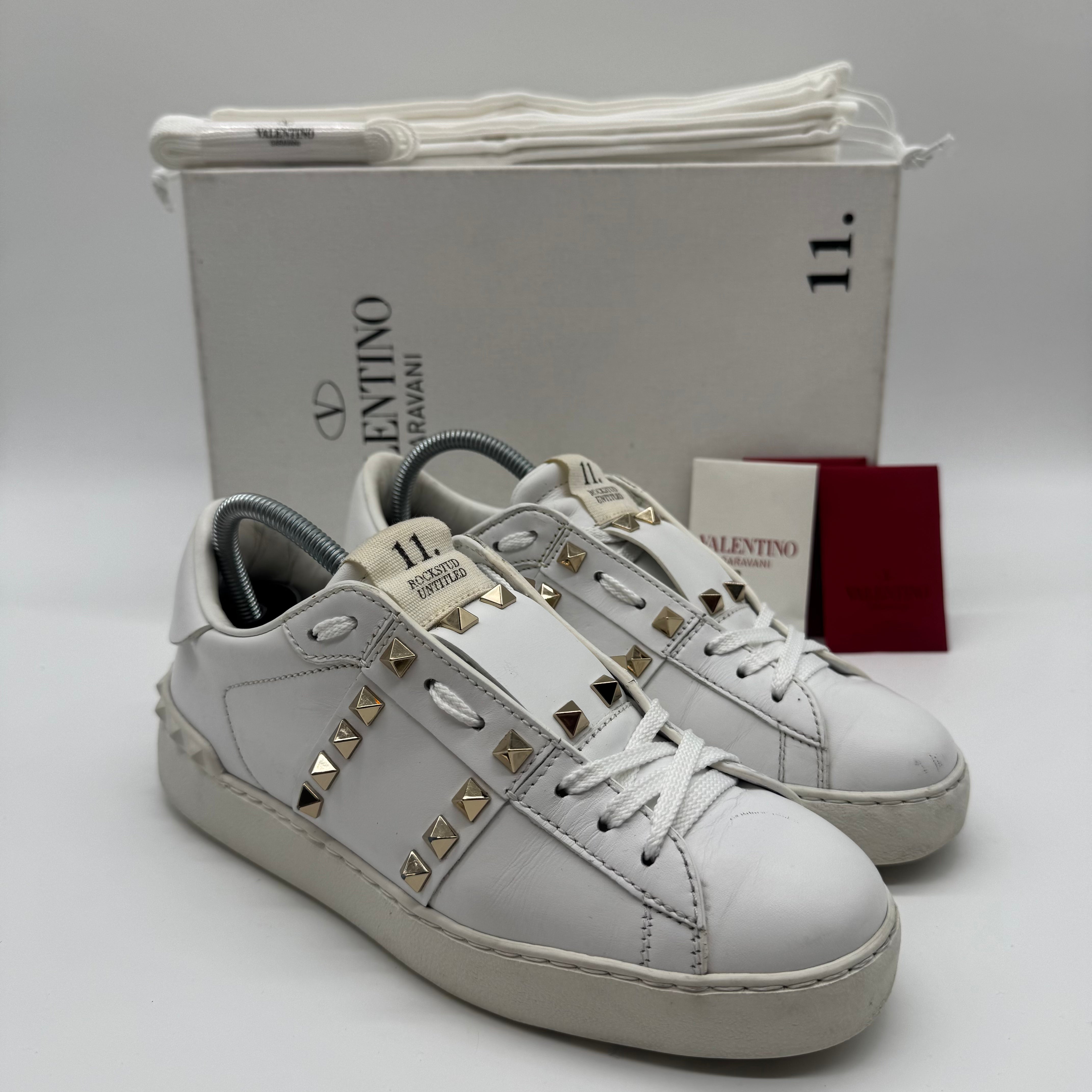 VALENTINO ROCKSTUD