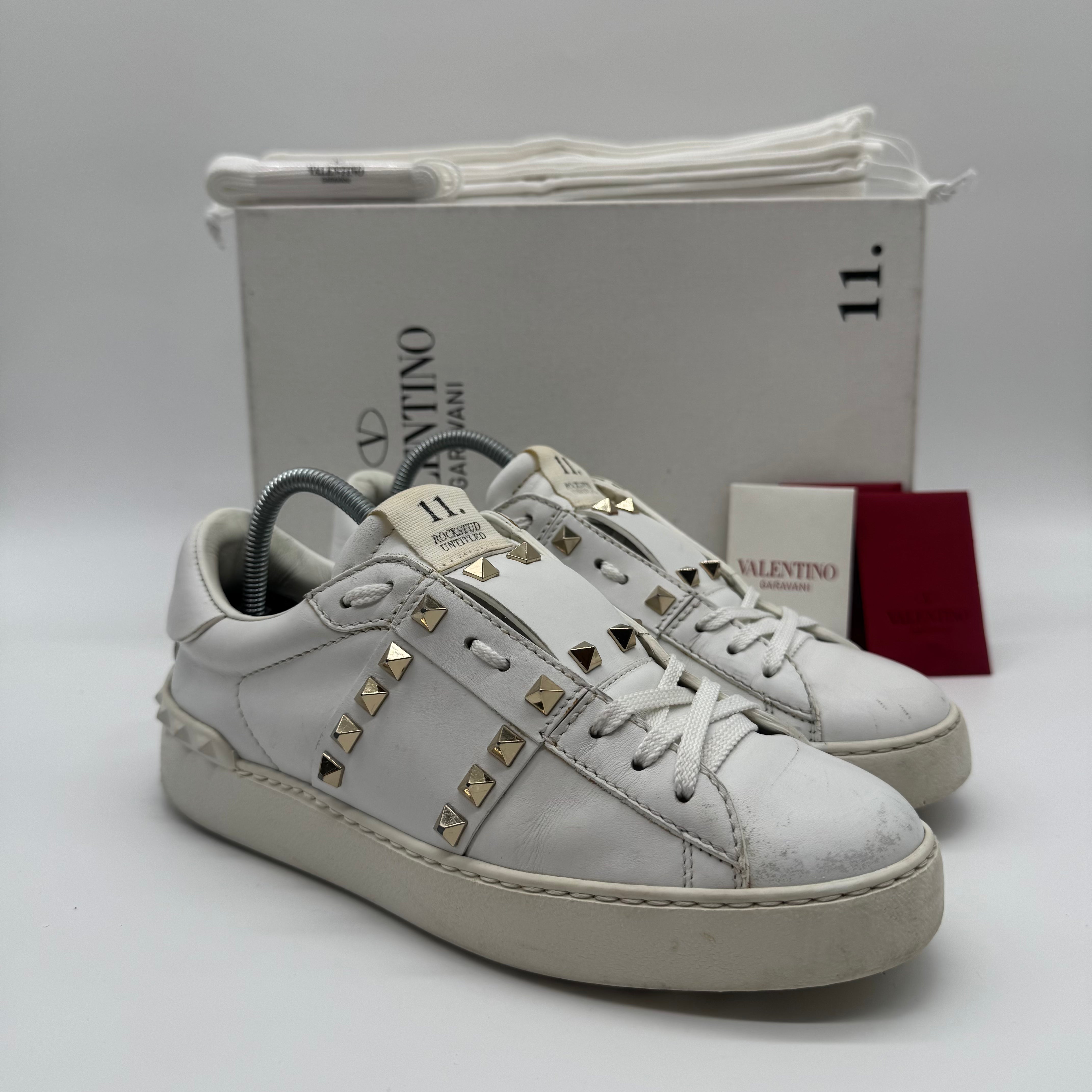 VALENTINO ROCKSTUD