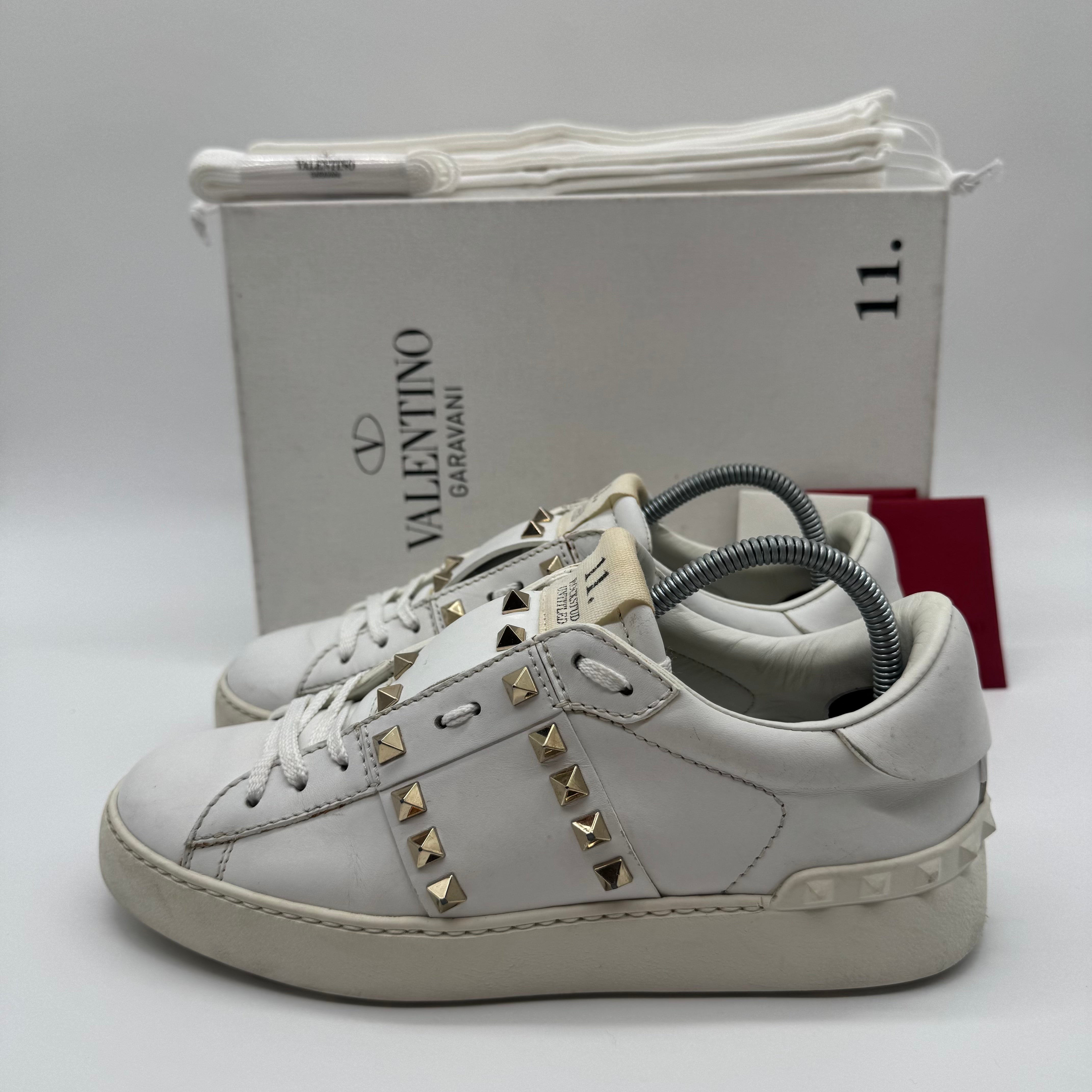 VALENTINO ROCKSTUD