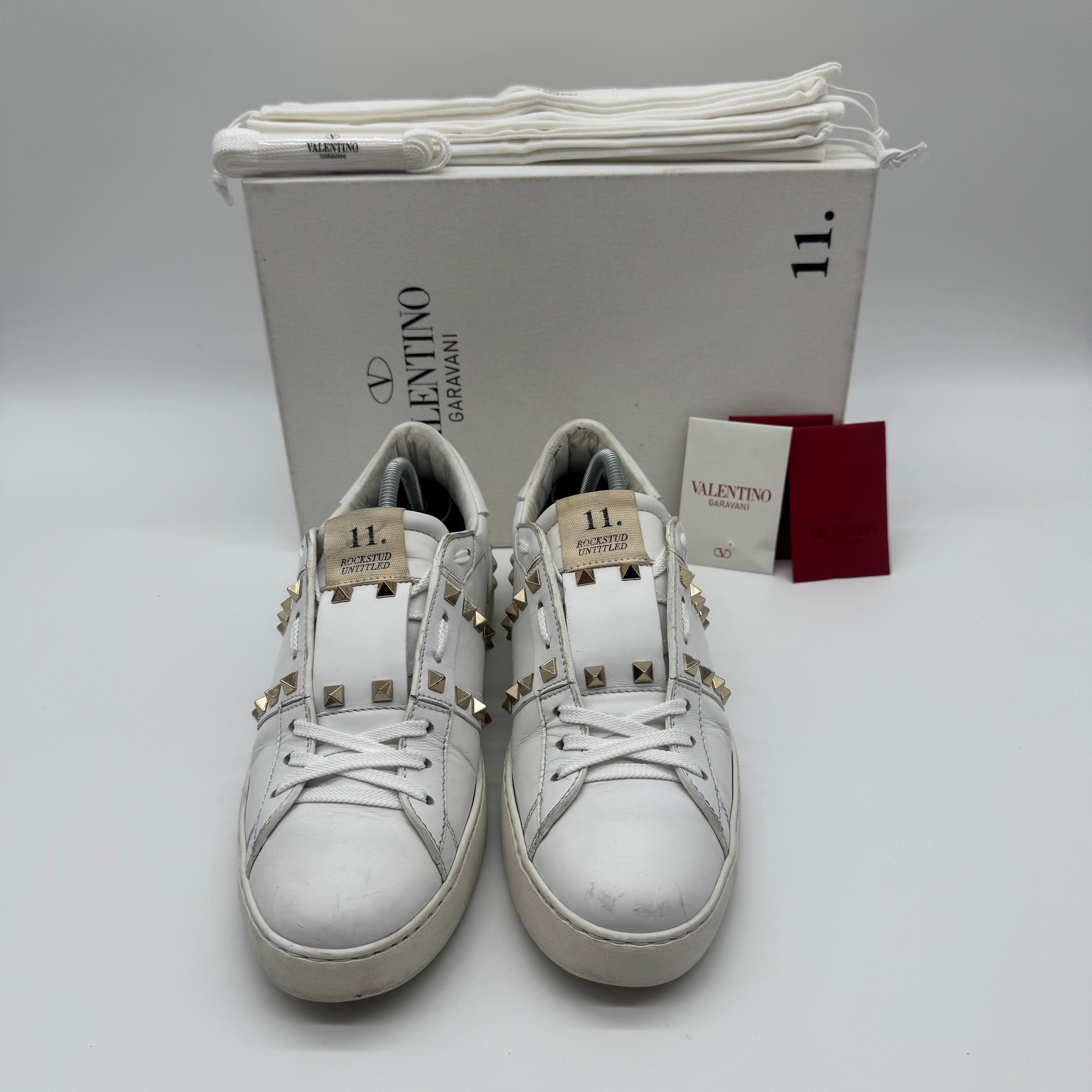 VALENTINO ROCKSTUD