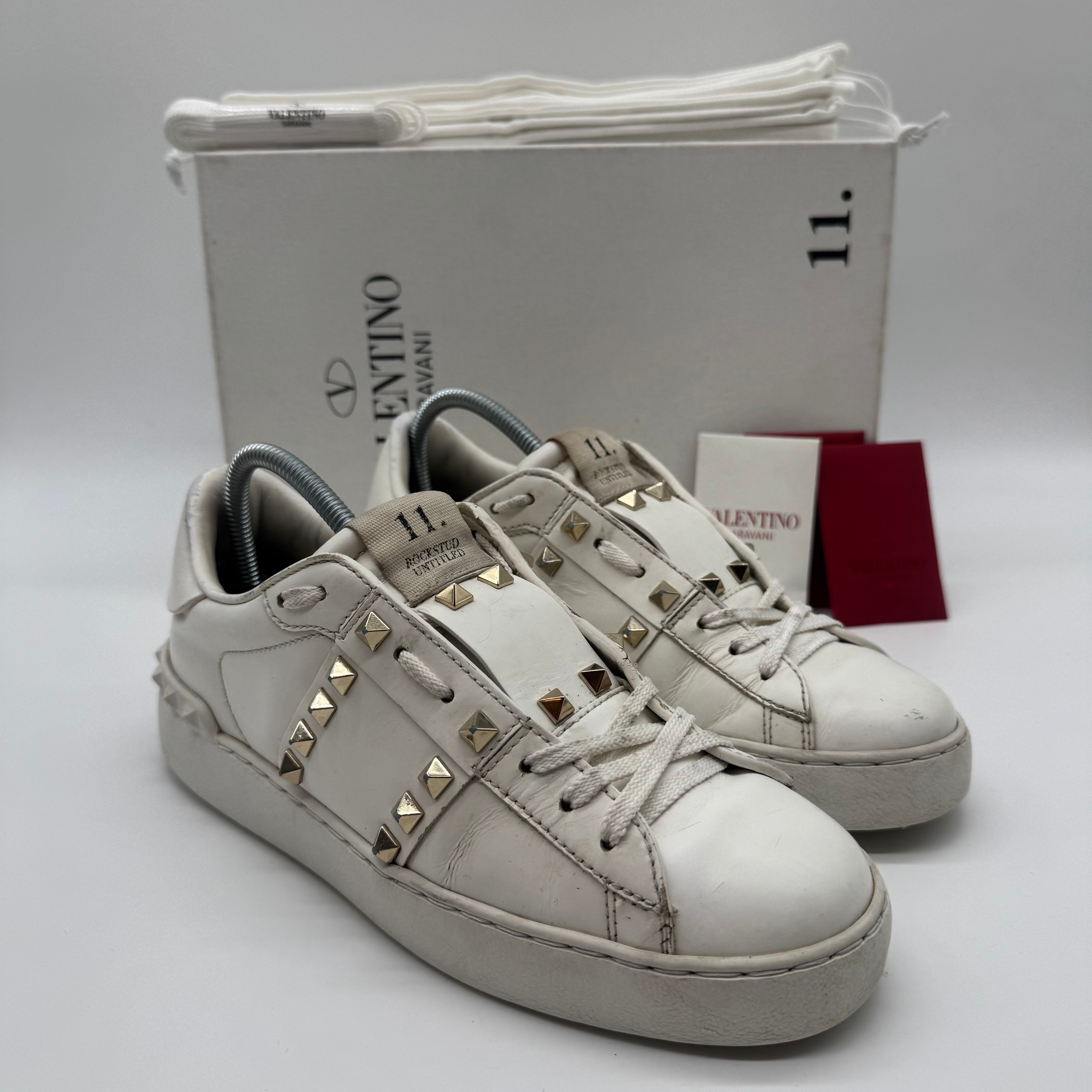 VALENTINO ROCKSTUD