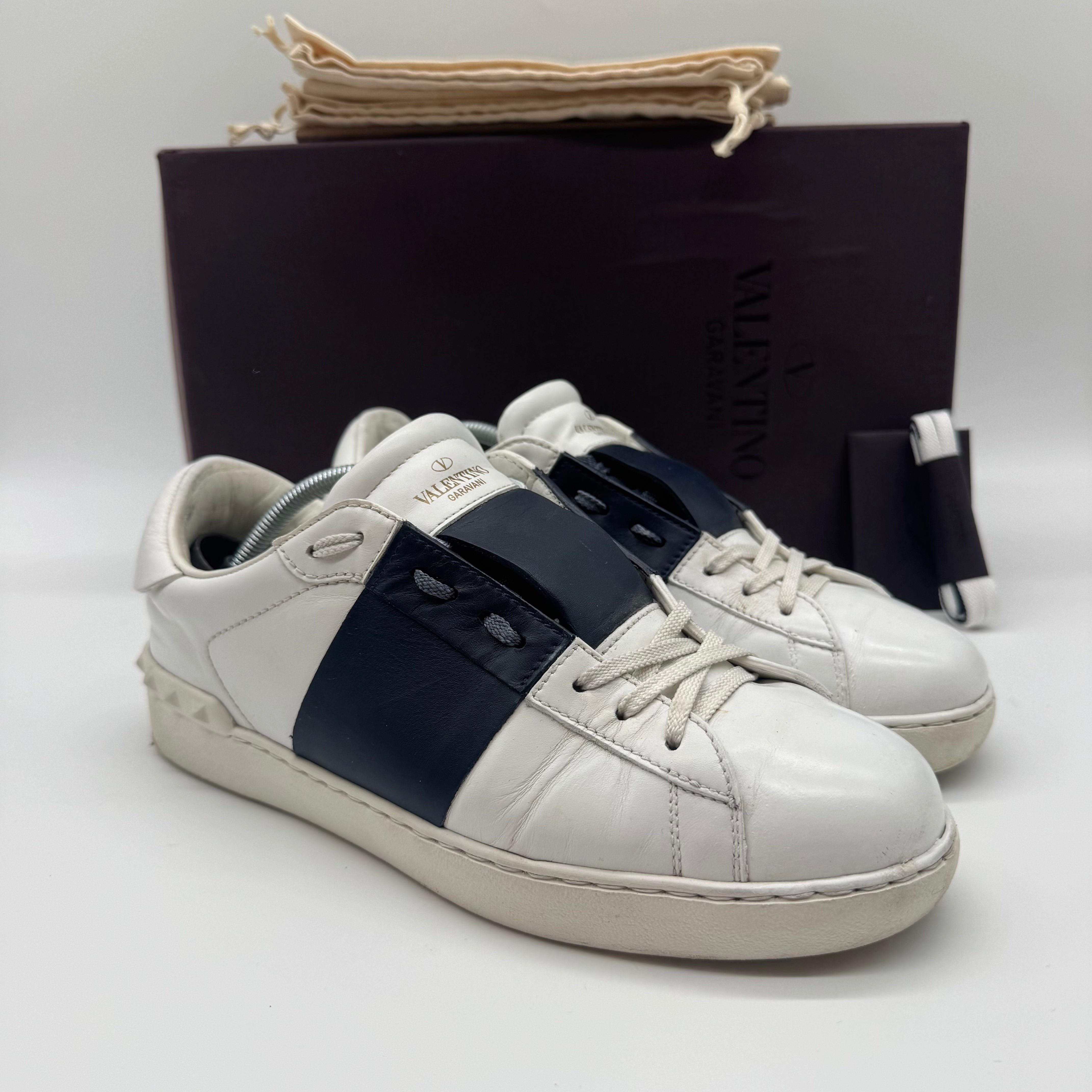 VALENTINO OPEN