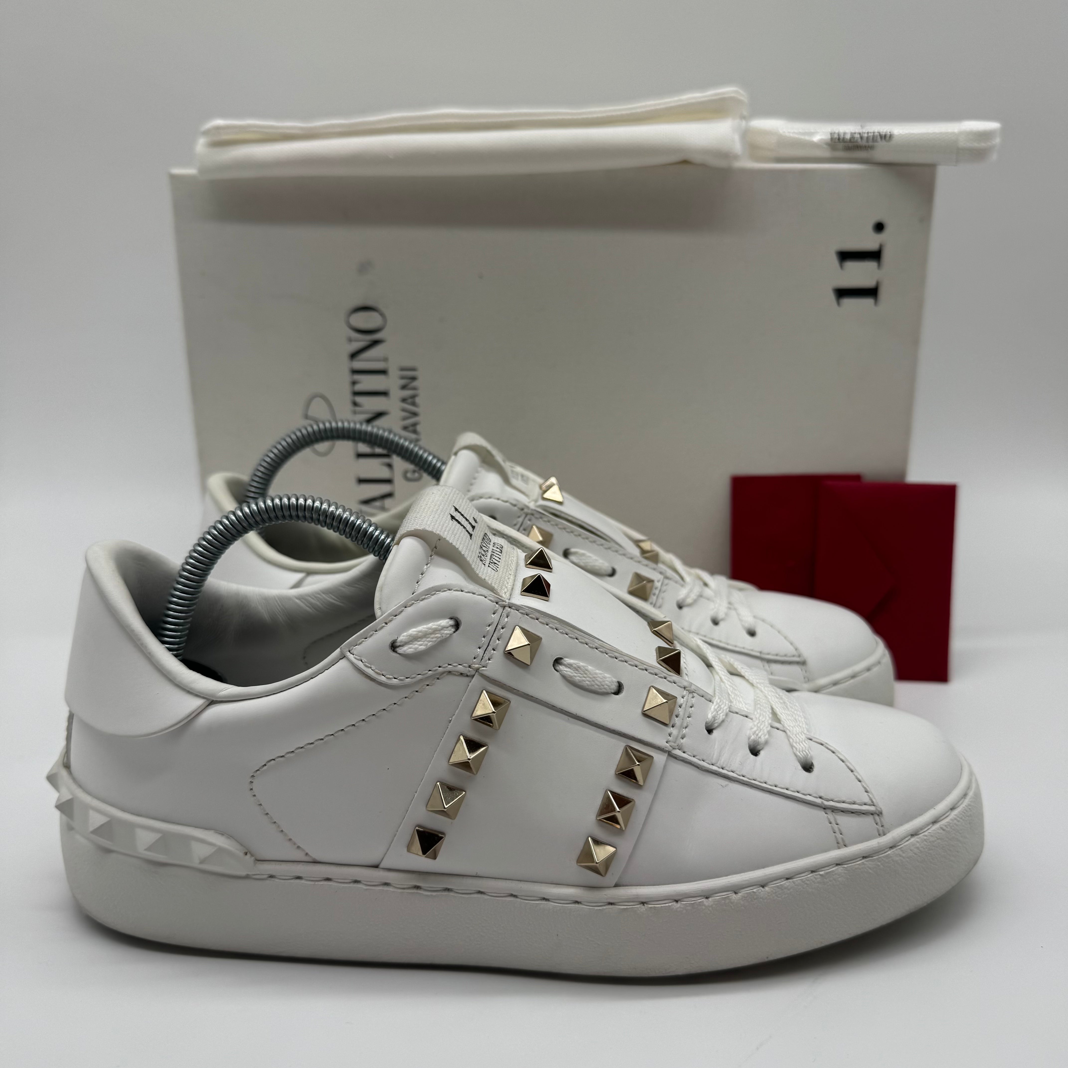 VALENTINO ROCKSTUD