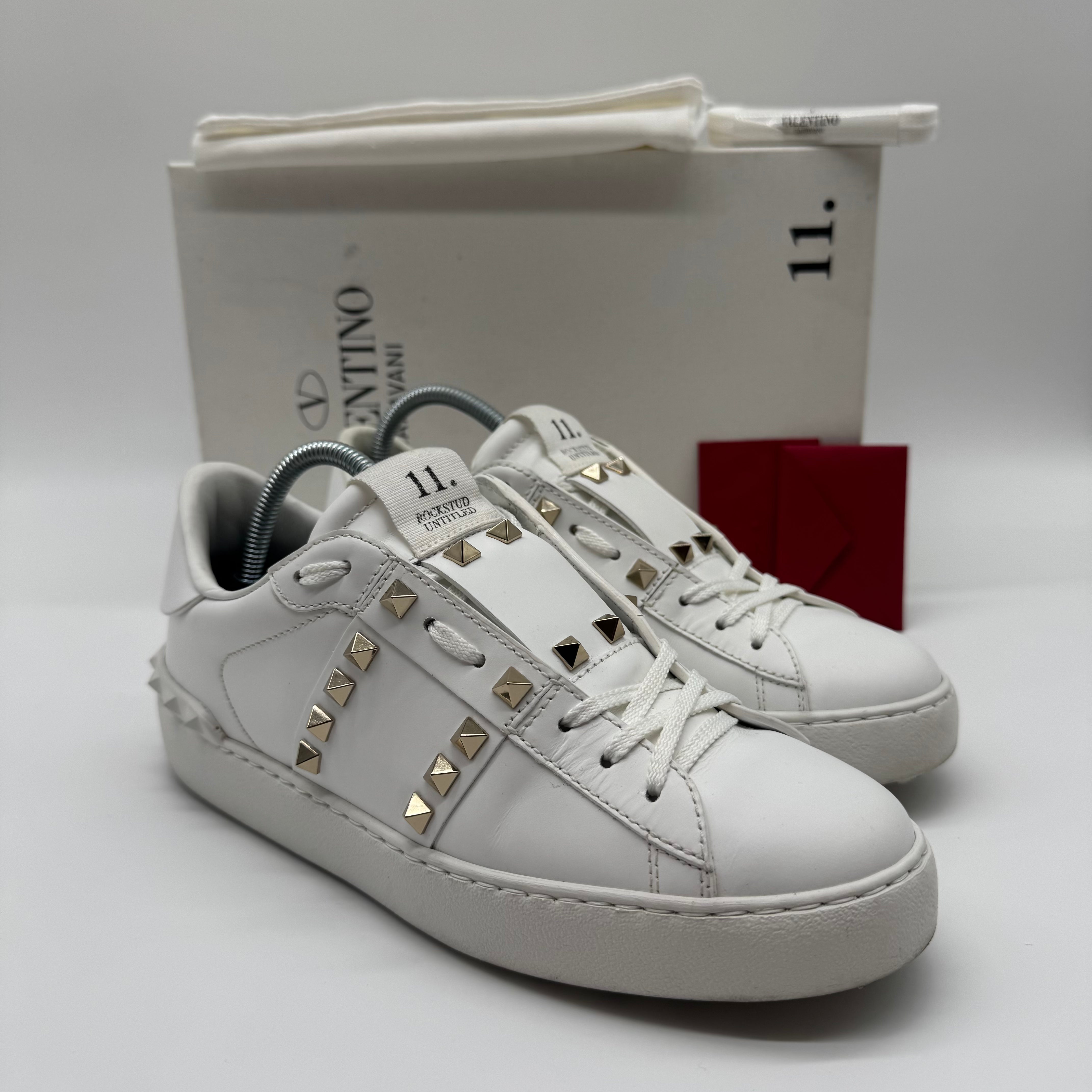 VALENTINO ROCKSTUD