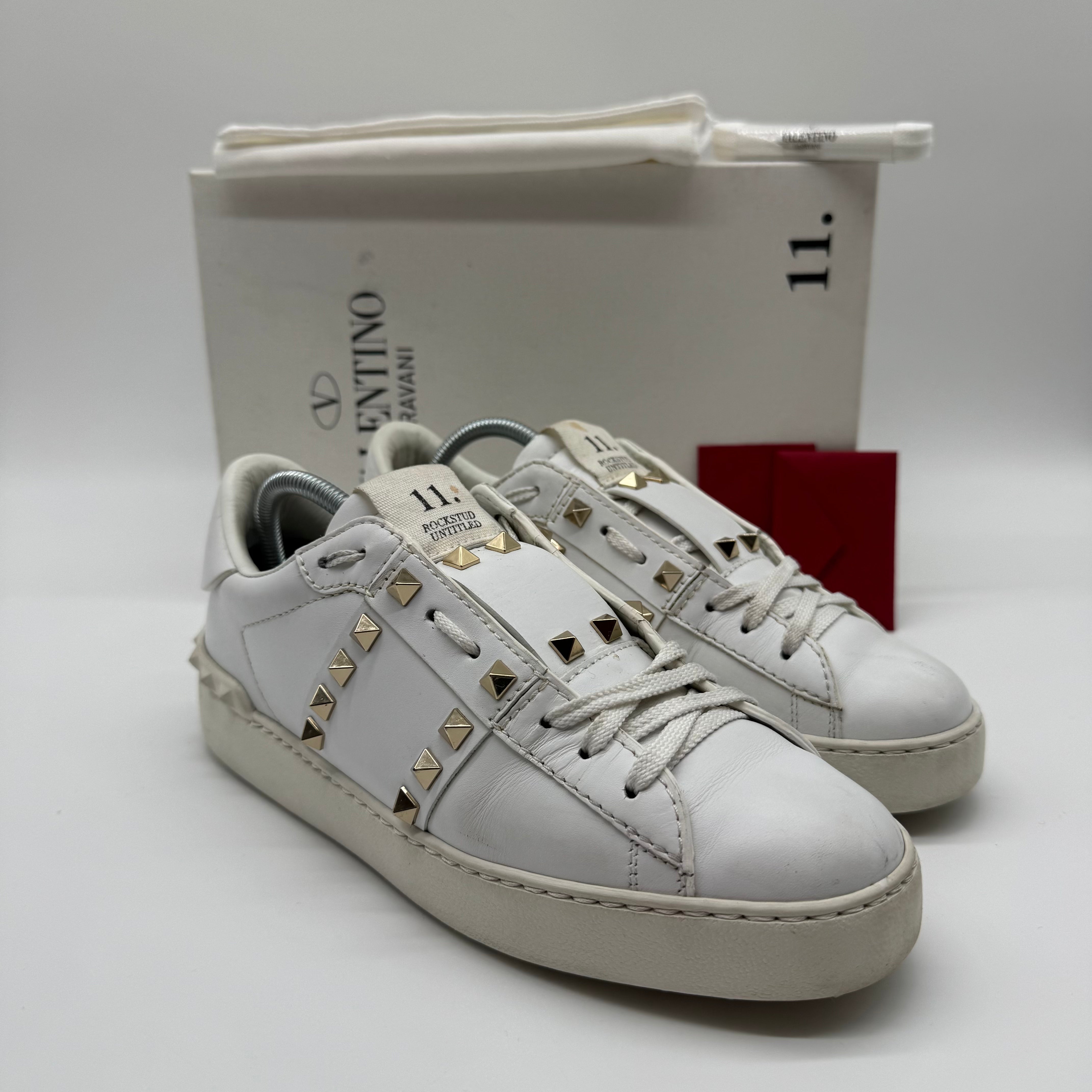 VALENTINO ROCKSTUD