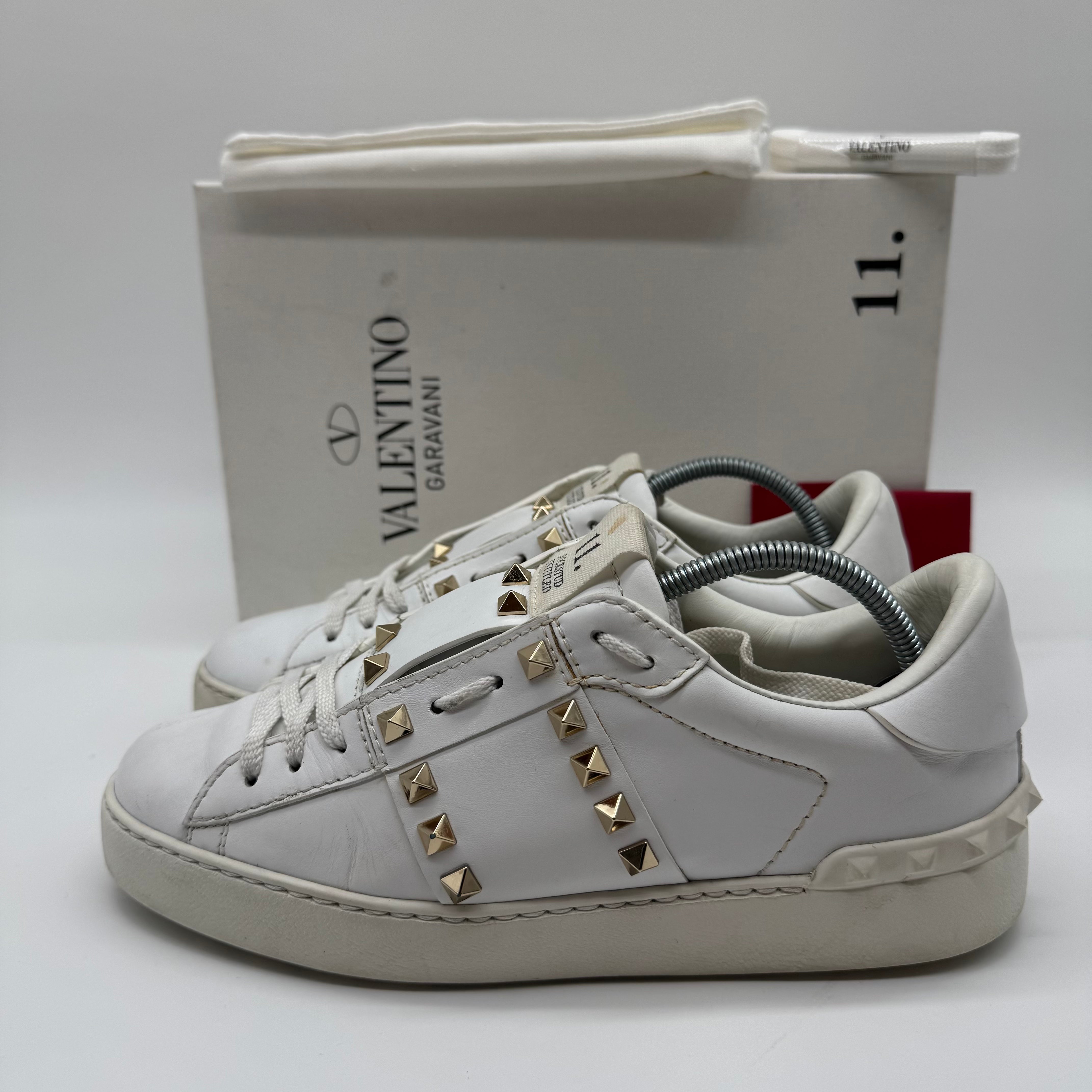 VALENTINO ROCKSTUD