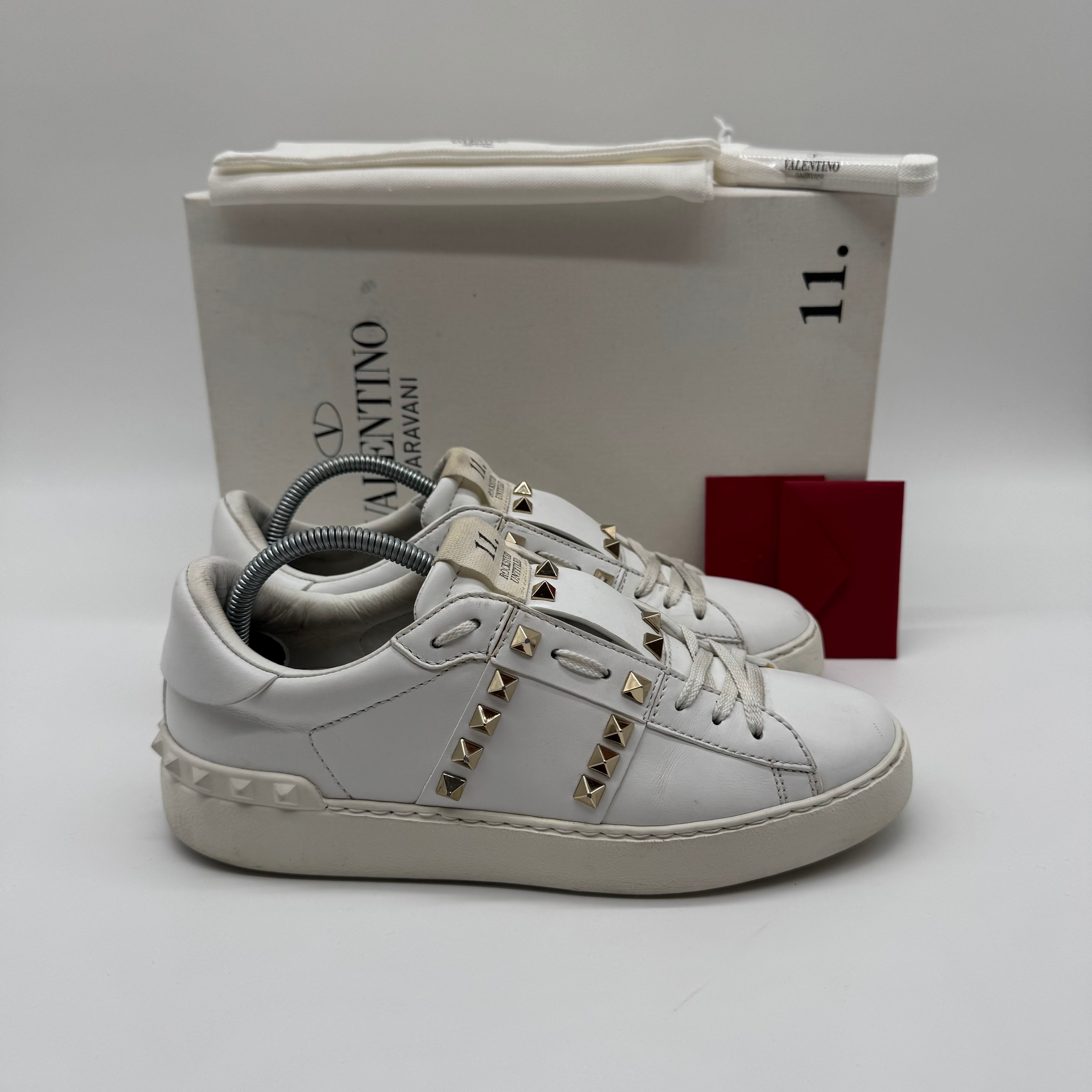 VALENTINO ROCKSTUD