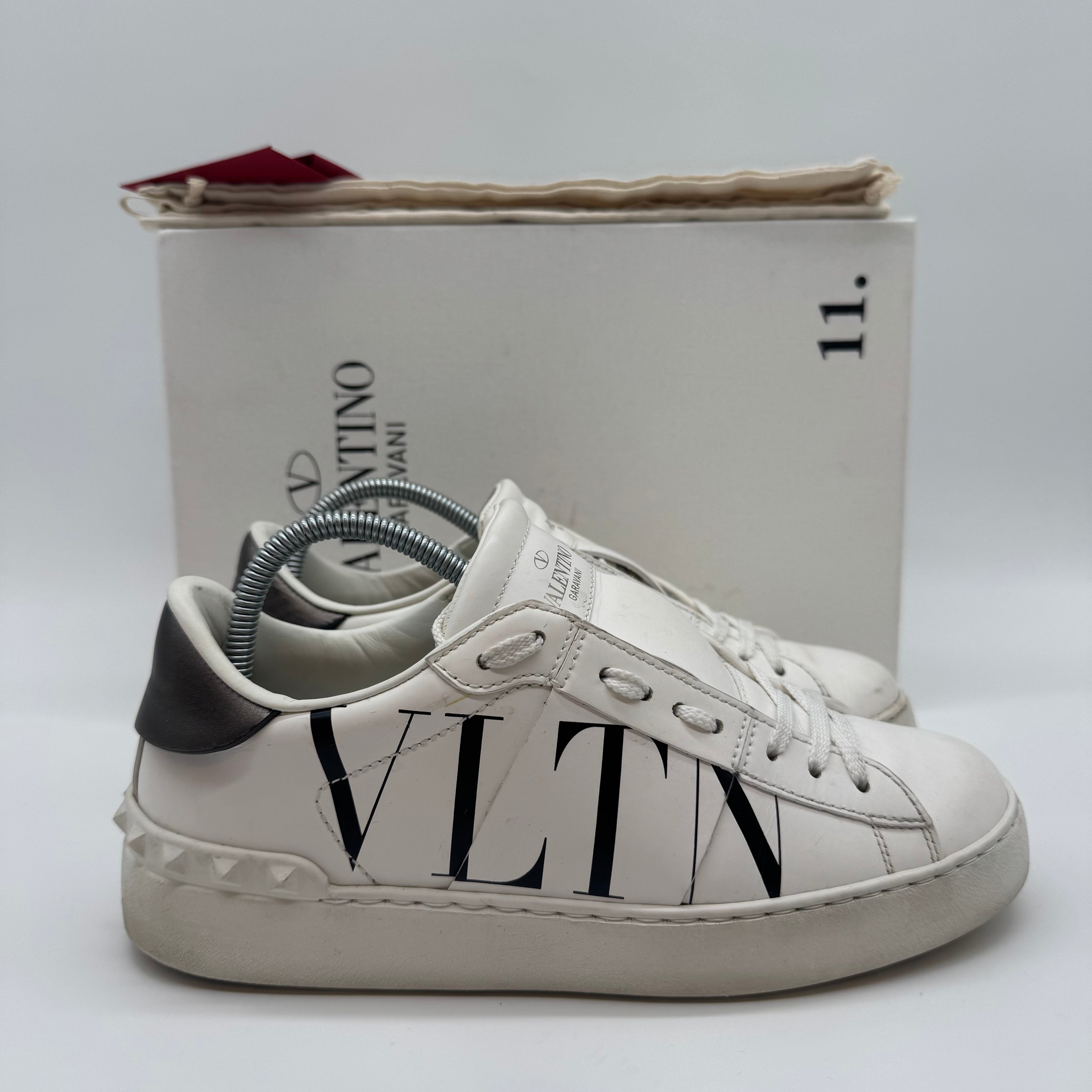 VALENTINO SNEAKERS