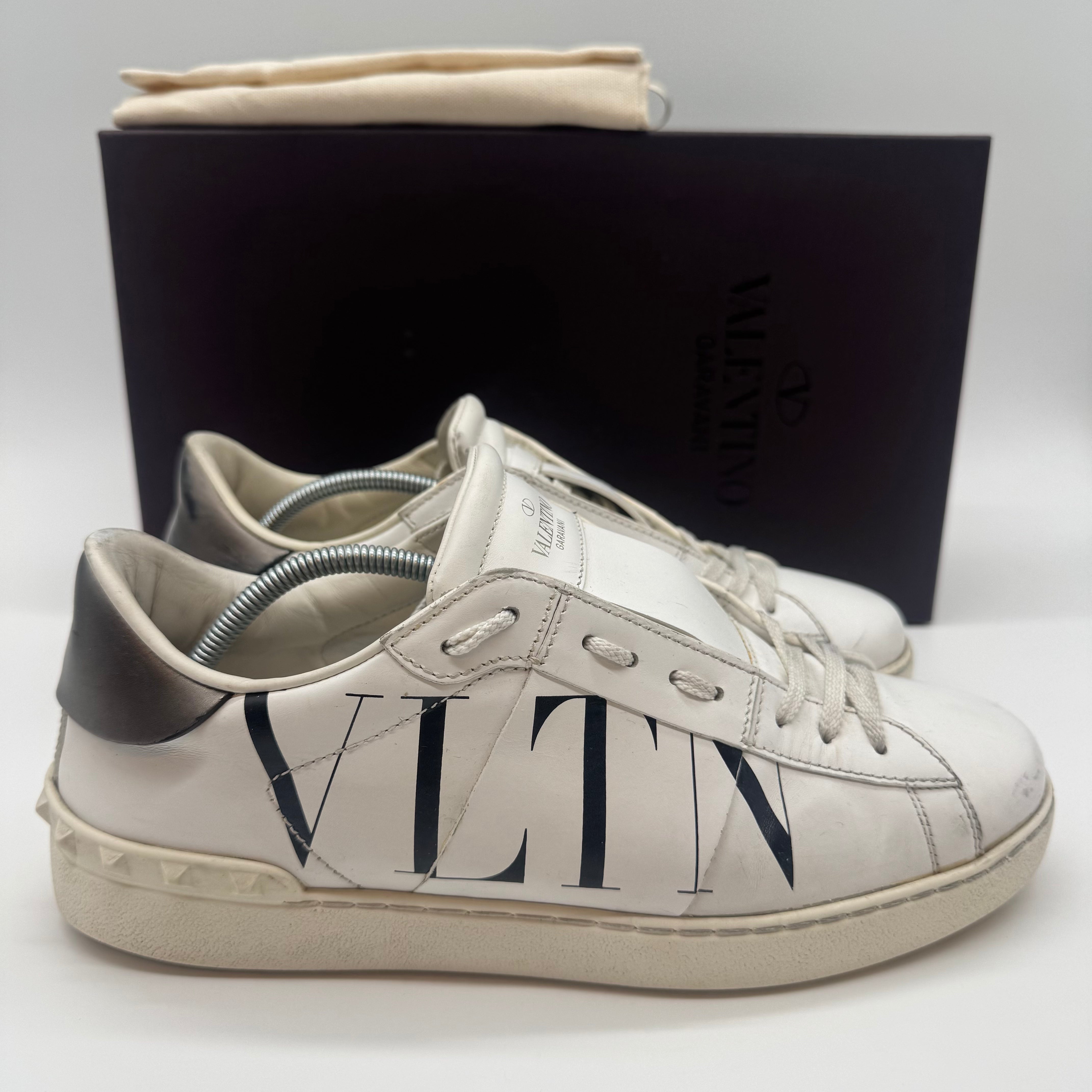 VALENTINO SNEAKERS