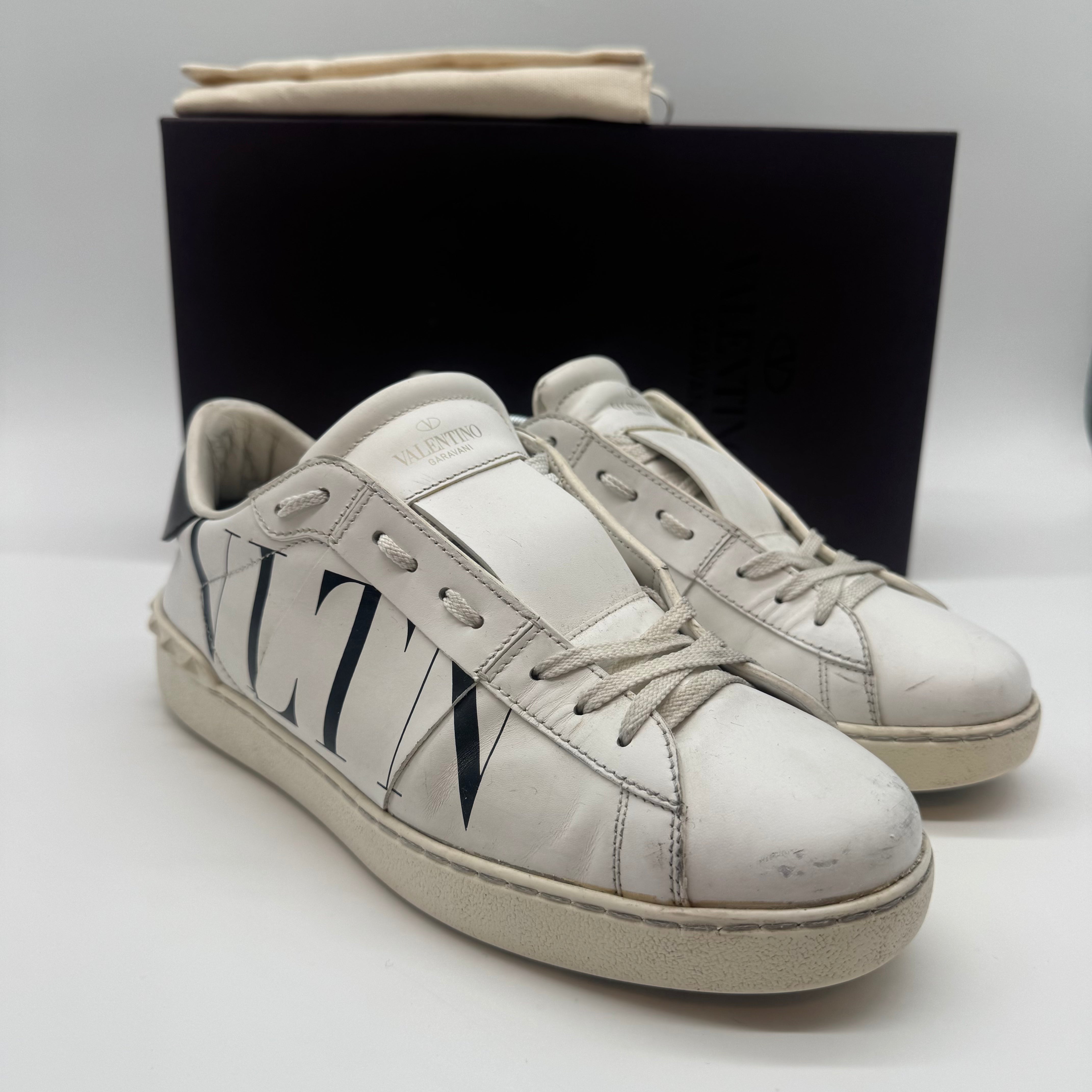 VALENTINO SNEAKERS